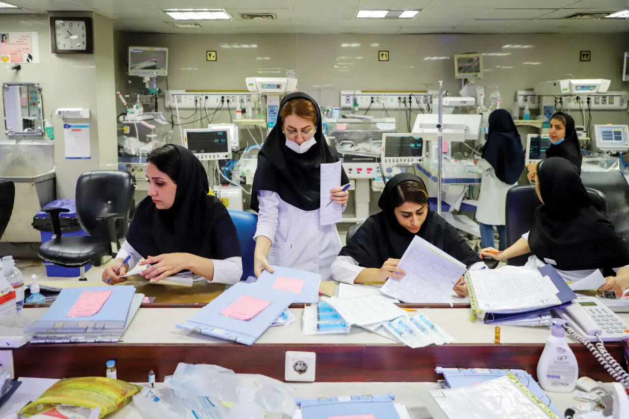 تهدید و سوءاستفاده از دانشجویان پزشکی خارج از کشور در سایه گرانی ارز تهدید و سوءاستفاده از دانشجویان پزشکی خارج از کشور در سایه گرانی ارز