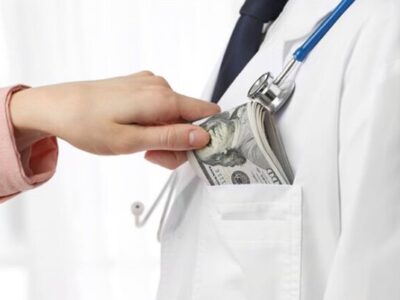 لزوم رسیدگی دستگاه‌های نظارتی به تخلفات پزشکان