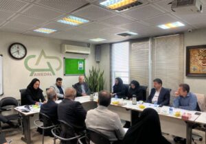 طرح مستقیم مسائل تولیدکنندگان در دیدار با مدیرکل تجهیزات پزشکی