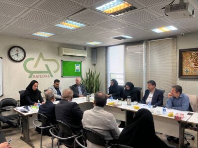 طرح مستقیم مسائل تولیدکنندگان در دیدار با مدیرکل تجهیزات پزشکی